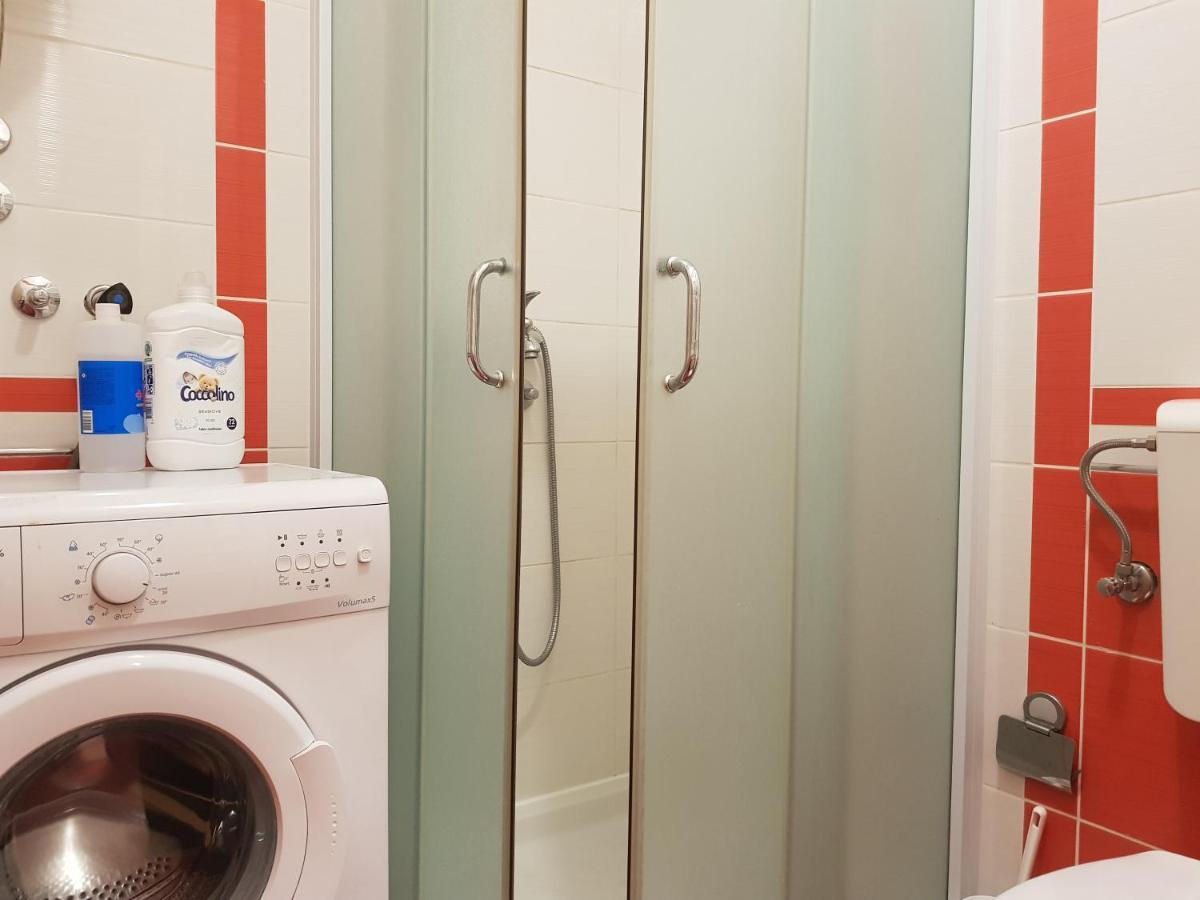 Rajiceva 5- Apartman Sa Prostranom Terasom I Garaznim Mestom كراغوييفاك المظهر الخارجي الصورة